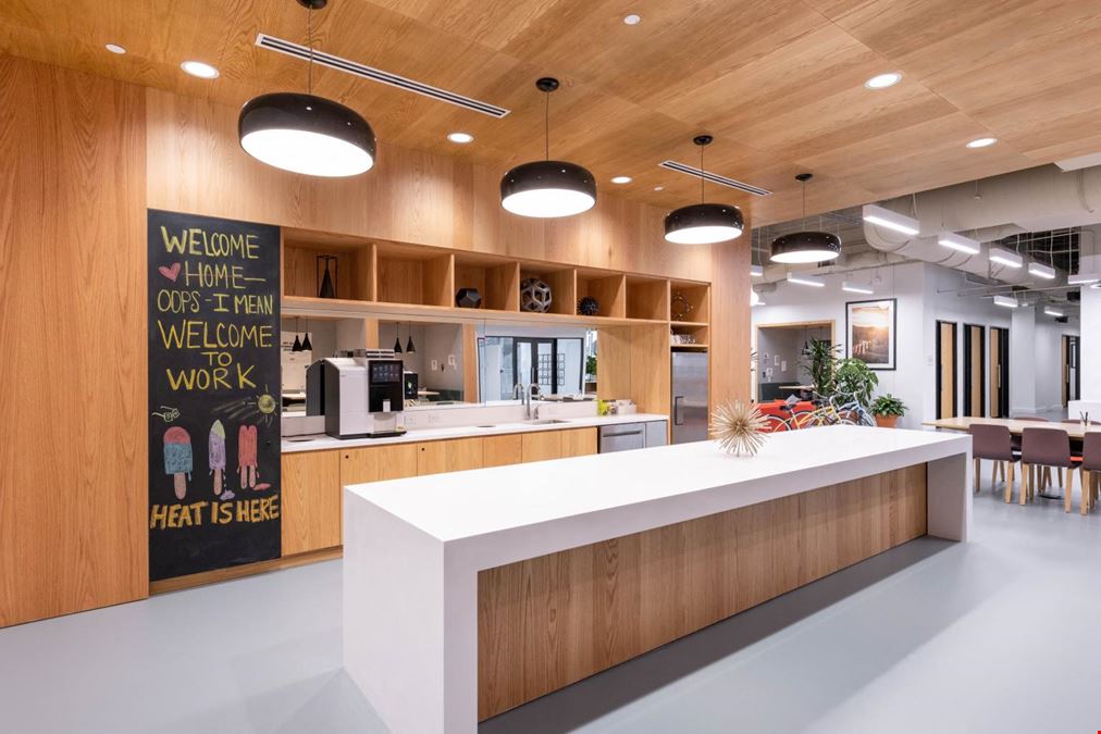 1201 Fannin Street, Houston, TX Coworking Space CoworkingCafe